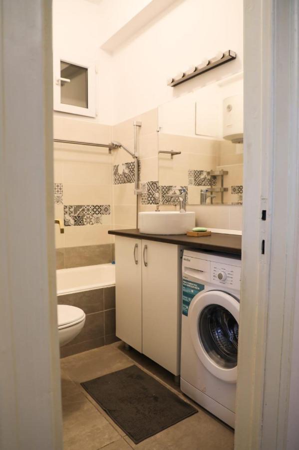 Ultracentral Cozy Apartment Near Old Town Бухарест Экстерьер фото